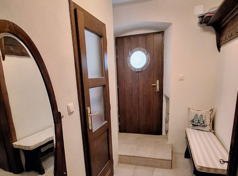 La Casa Nostra Apartments
