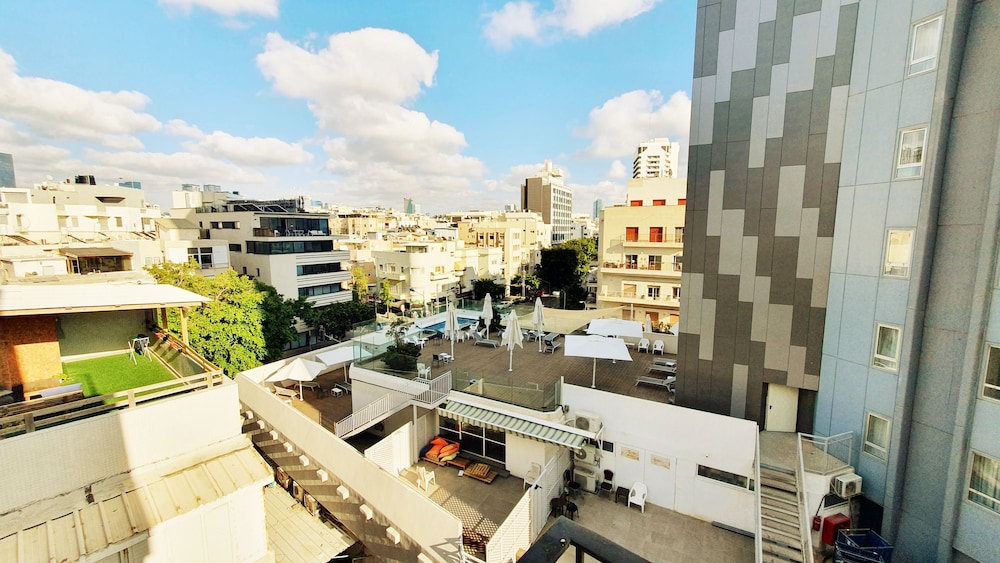 New Apartment Near the Beach With Parking TL53 view 4