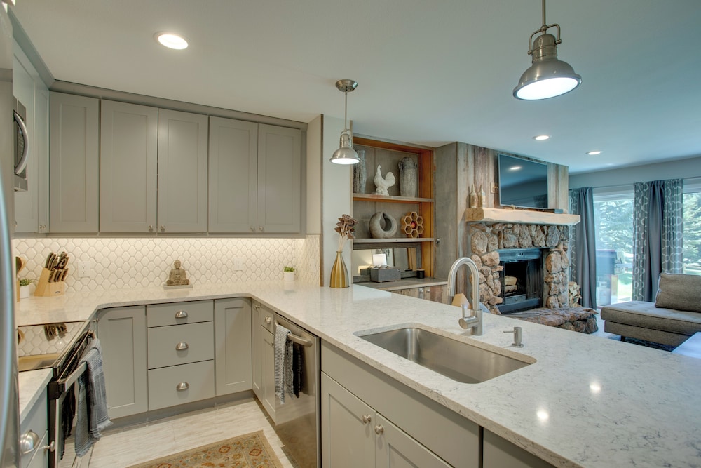 Renovated Avon Condo 5 Mins to Beaver Creek Resort - Property Image 31