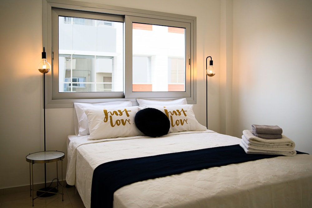 Phaedrus Living: Central Luxury Flat Esperidon 201 view 4