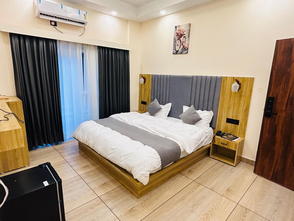Peepal Hotel And Restaurant