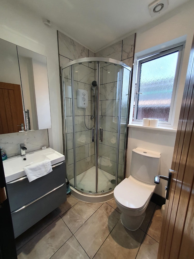 Devine Beach Hotel, Westcliff Southend-On-Sea