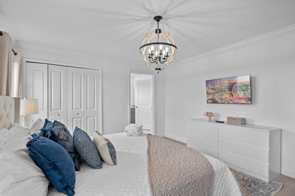 Adorable 4BR Home Cute Mickey Tangled Rooms
