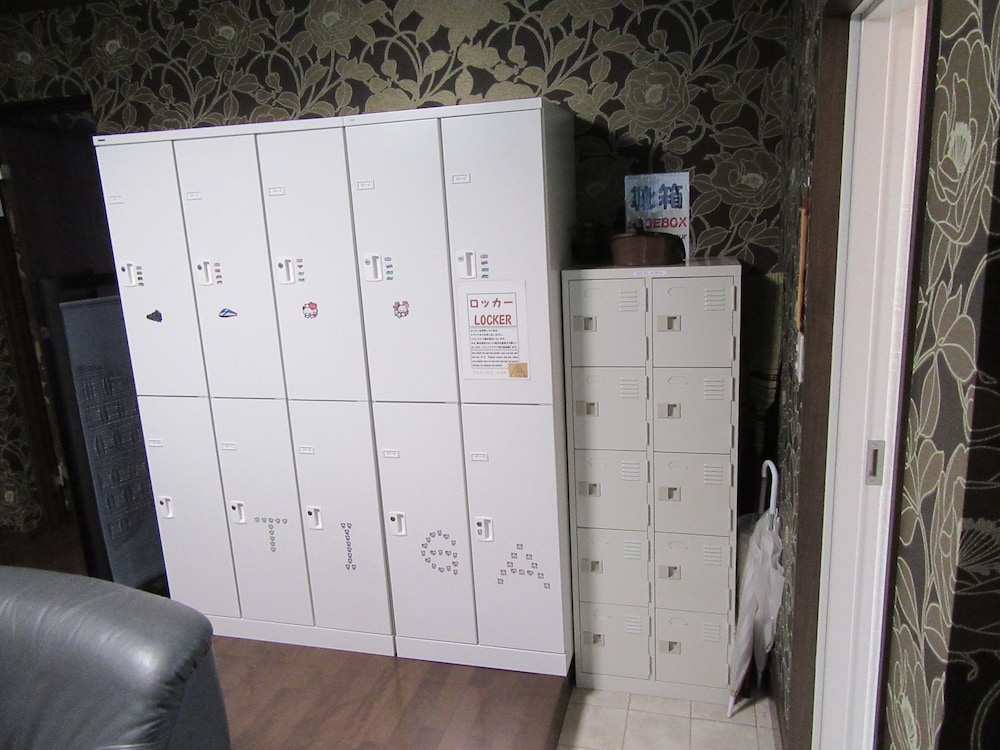 Guest house TIGA - Hostel