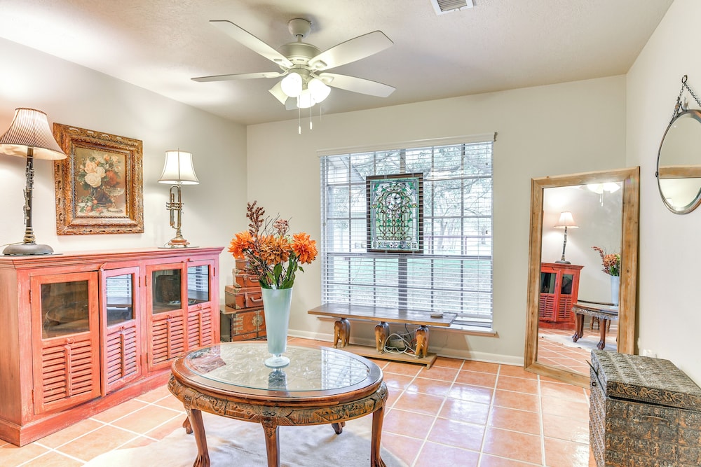 Family Home on 30 Acres in Manvel!