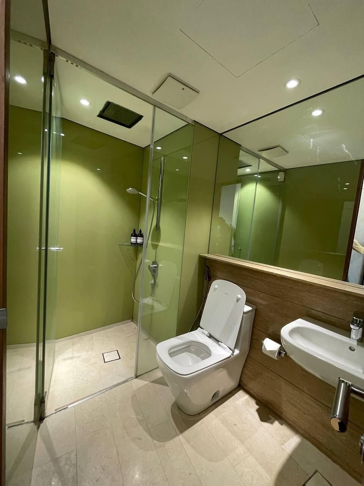 Sky Suites KLCC by Easy Nap