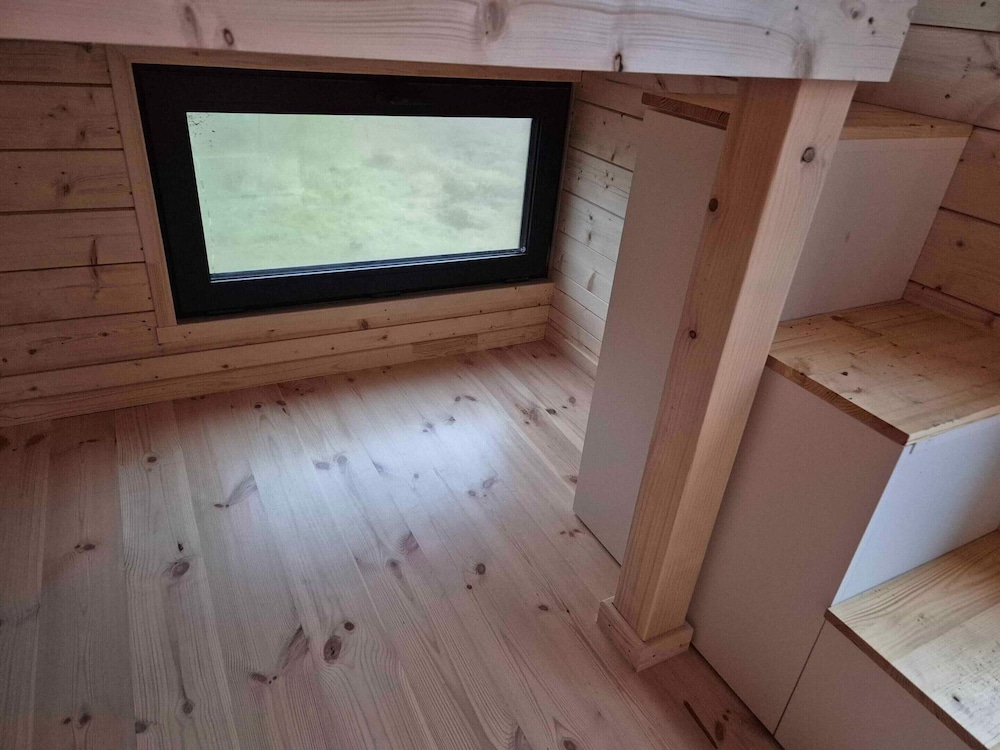 5 Star Holiday Home in Ronde