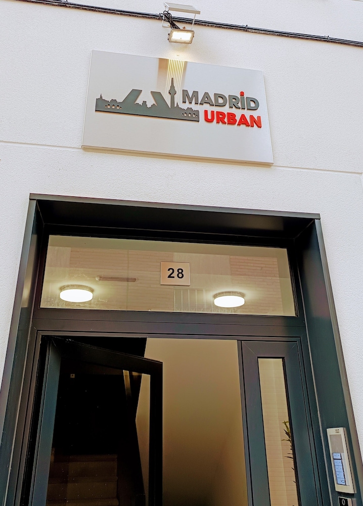 APARTAHOTEL MADRID URBAN SUITES - EDIFICIO EXCLUSIVO - 7 Apartments Boutique Full Equiped