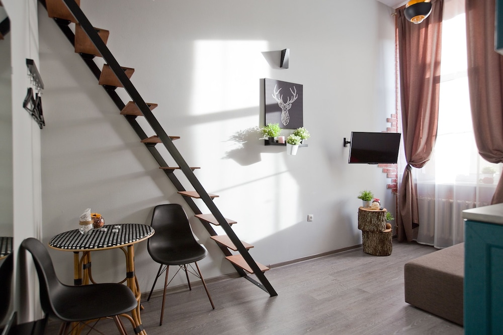 Apartment at the Red Bridge
