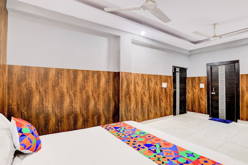 Fabhotel Varn Residency