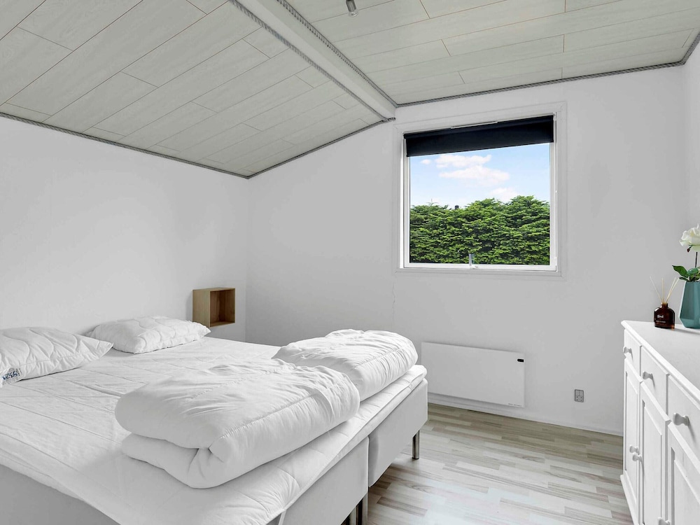 5 Star Holiday Home in Vaeggerlose