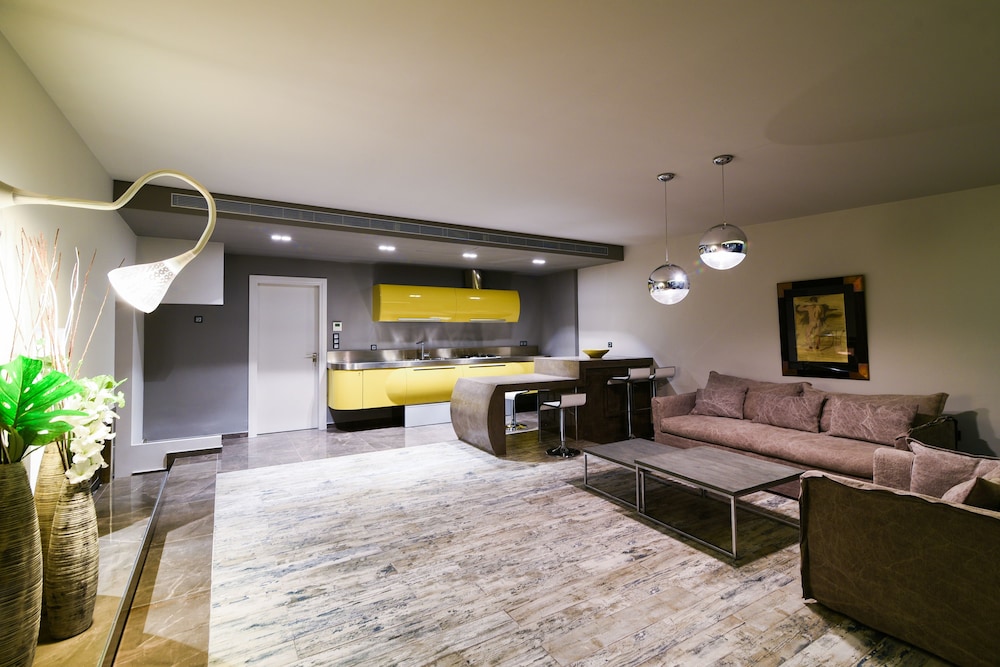 Villa Selenia Gold view 4