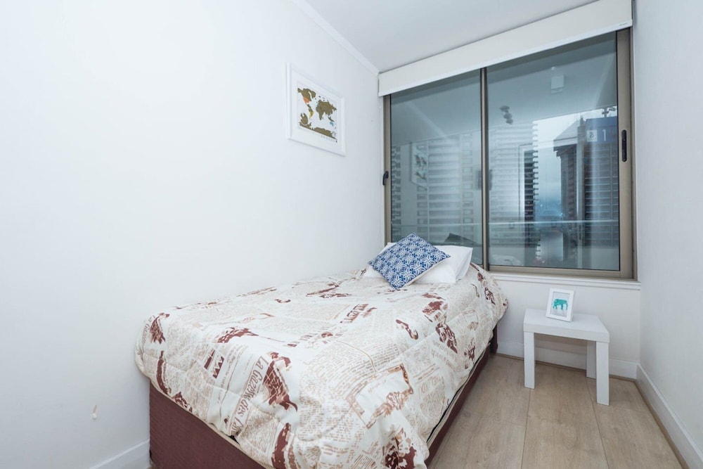 Charming Arauco - 2BR Heated Pool Gym