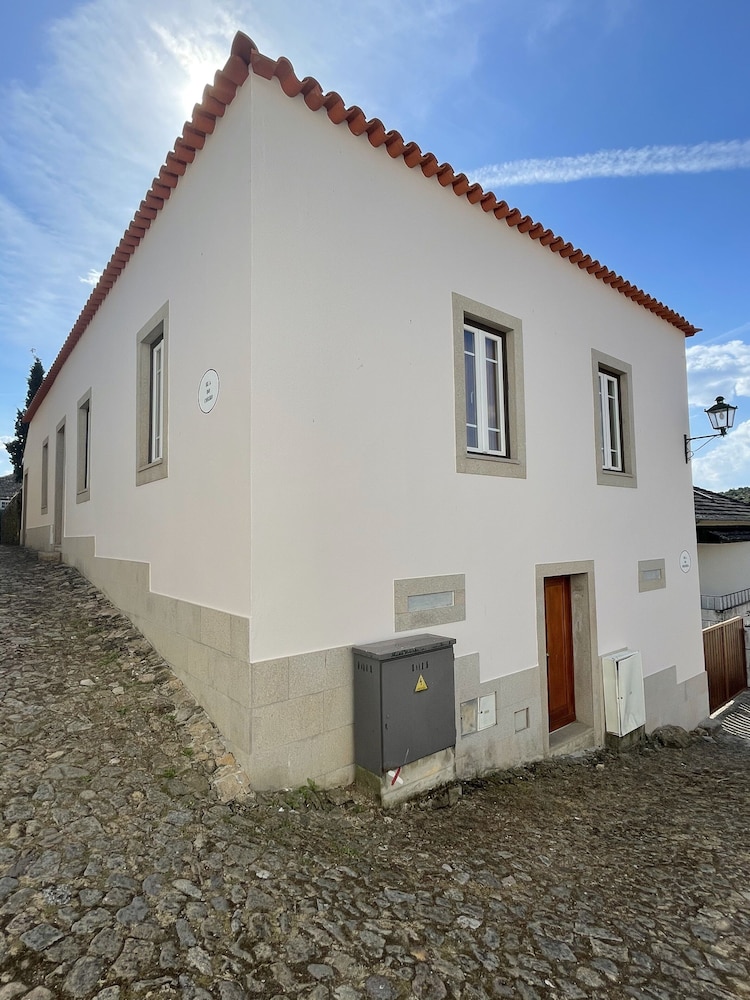 Casa de Sampaio view 2