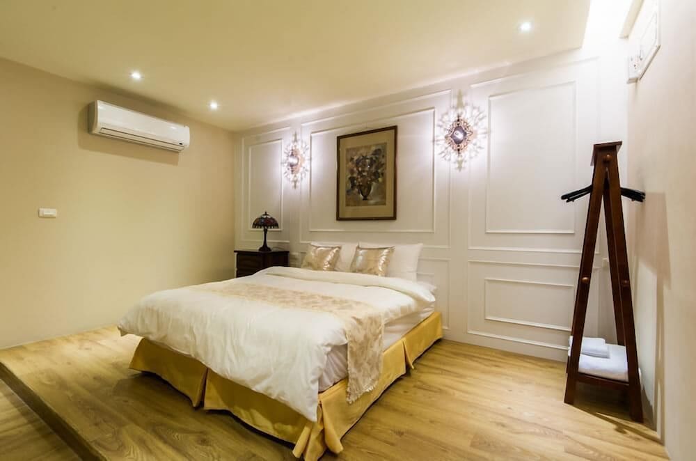 LITHO Hostel