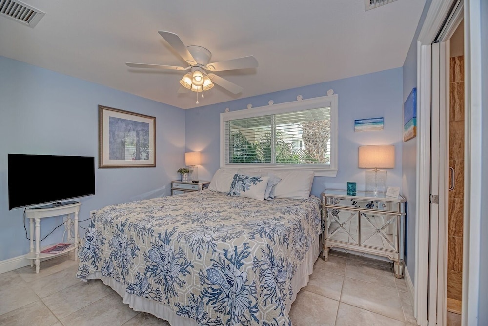 Salt Air East managed by Beach Retreats view 3