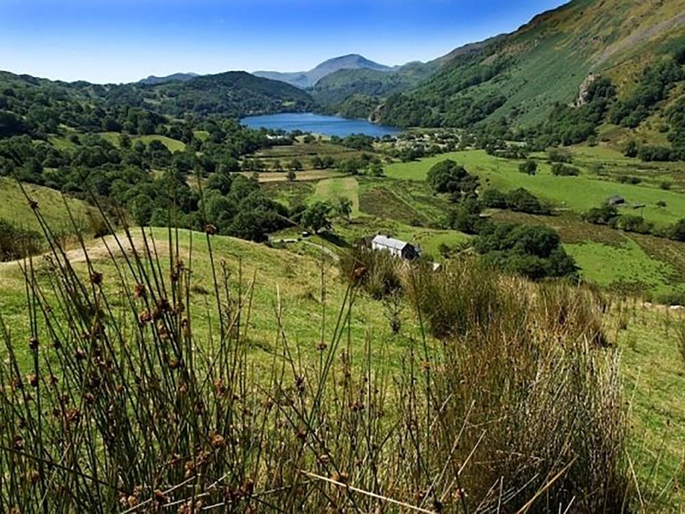 Dinas Noddfa view 2