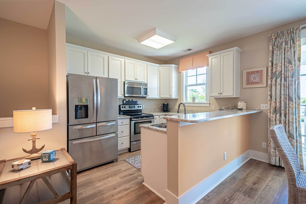 Resort Amenities: Chic North Myrtle Beach Condo! view 5