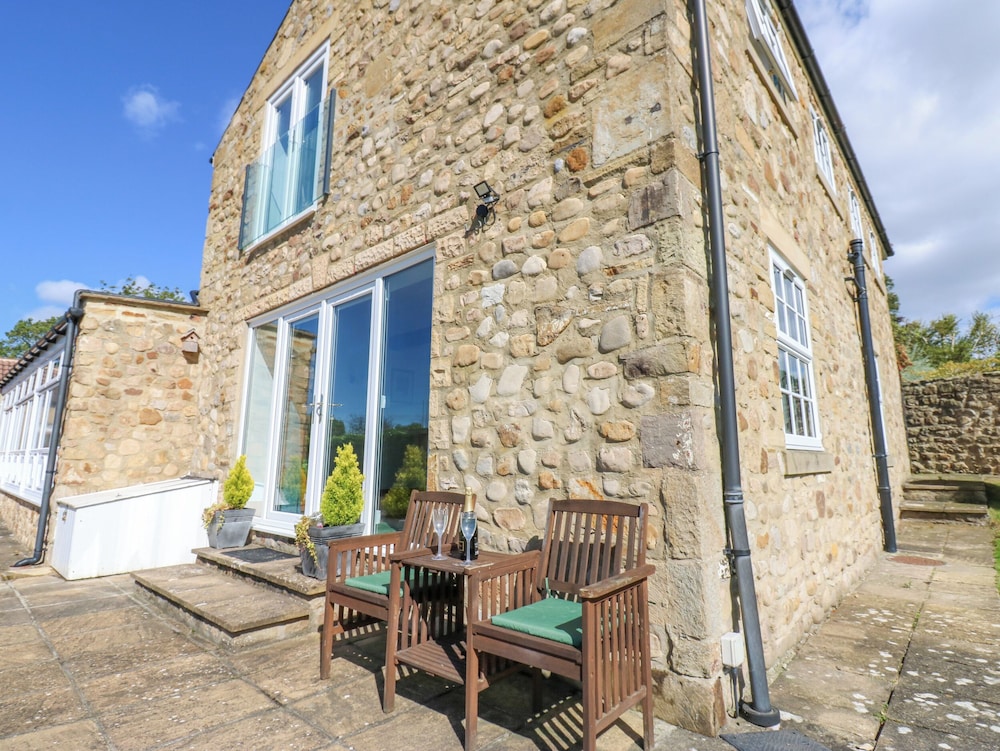 Moorhen House