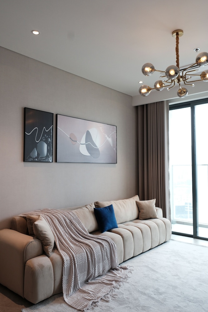 Metropole The Crest Thu Thiem Apartment