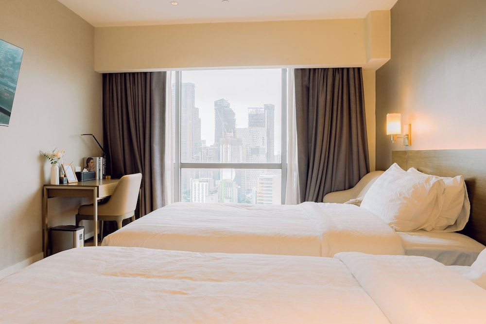 Hotel Residences at Acqua