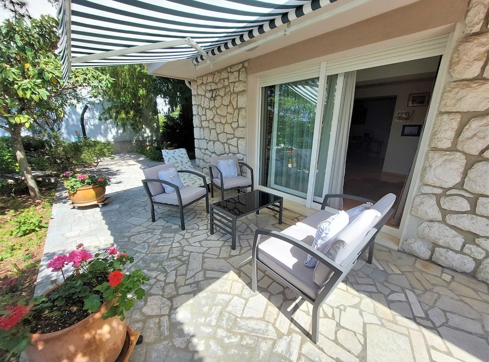Seaside Escape Selce Apartments