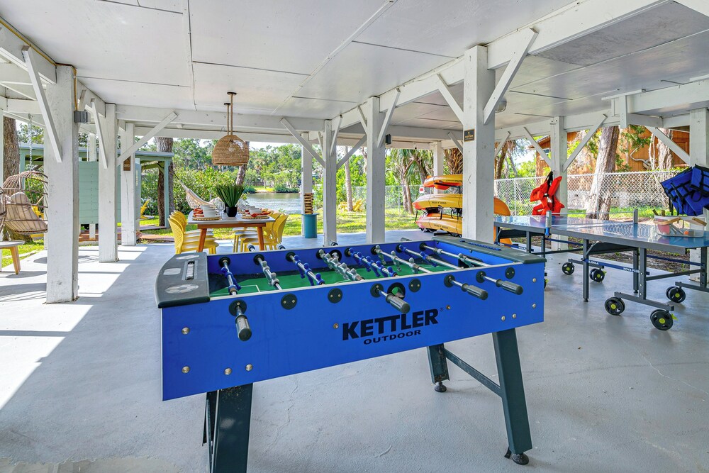 Dock, Hot Tub & Games: Crystal River Family Gem