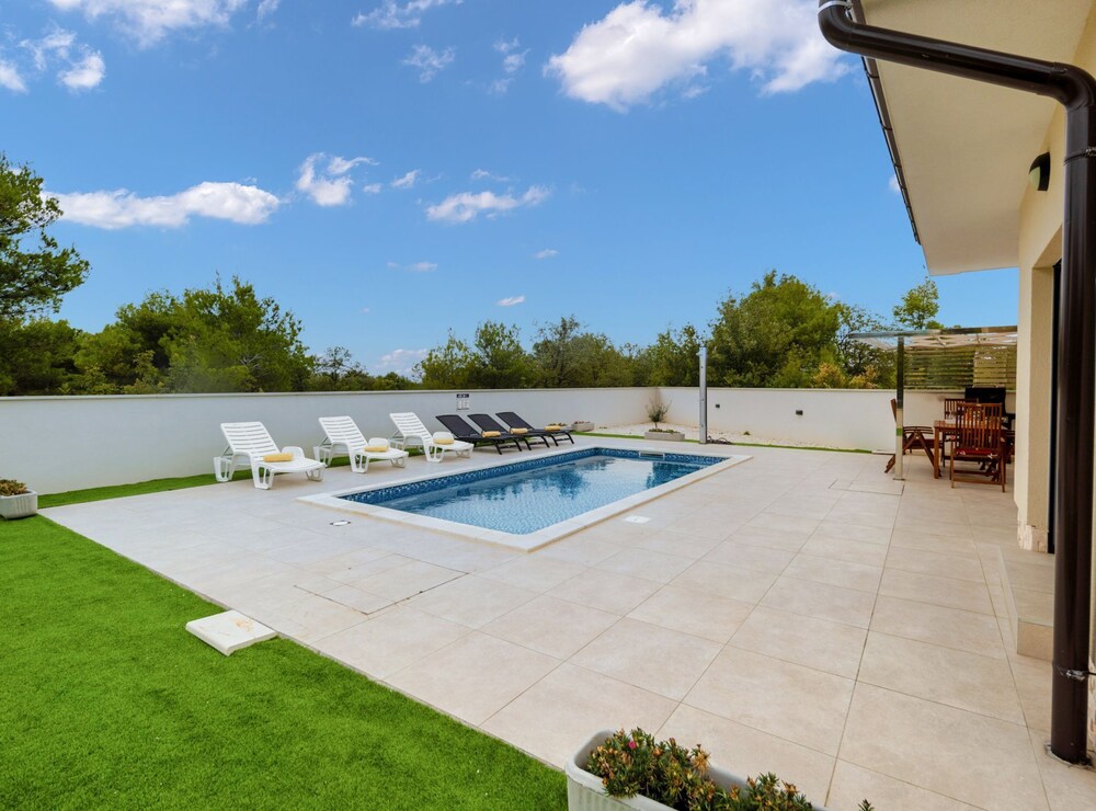 Villa Shaula 1