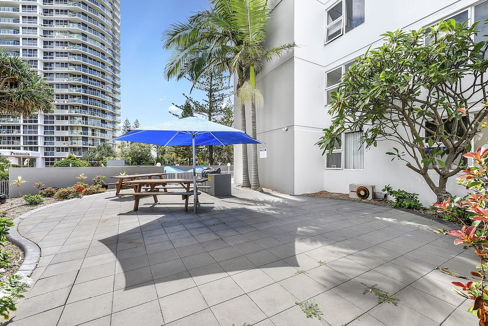Carlton Apartments-1