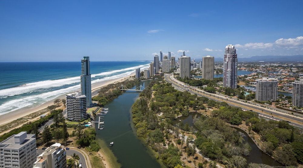 Gold Coast Amor'e Luxury Sub Penthouse