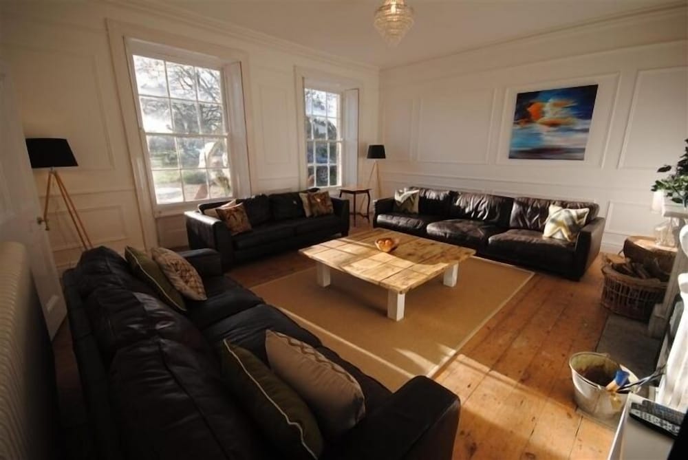 The Manor House Moreton view 4