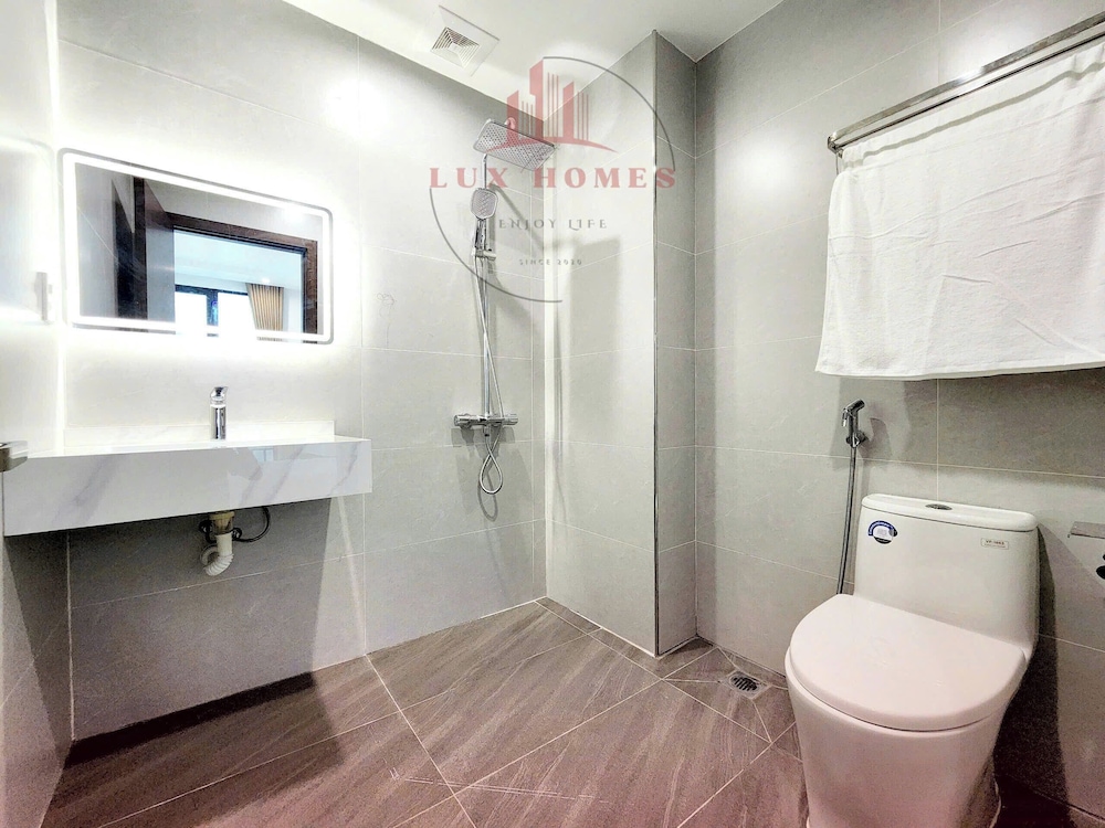 LuxHomes Apartment view 4