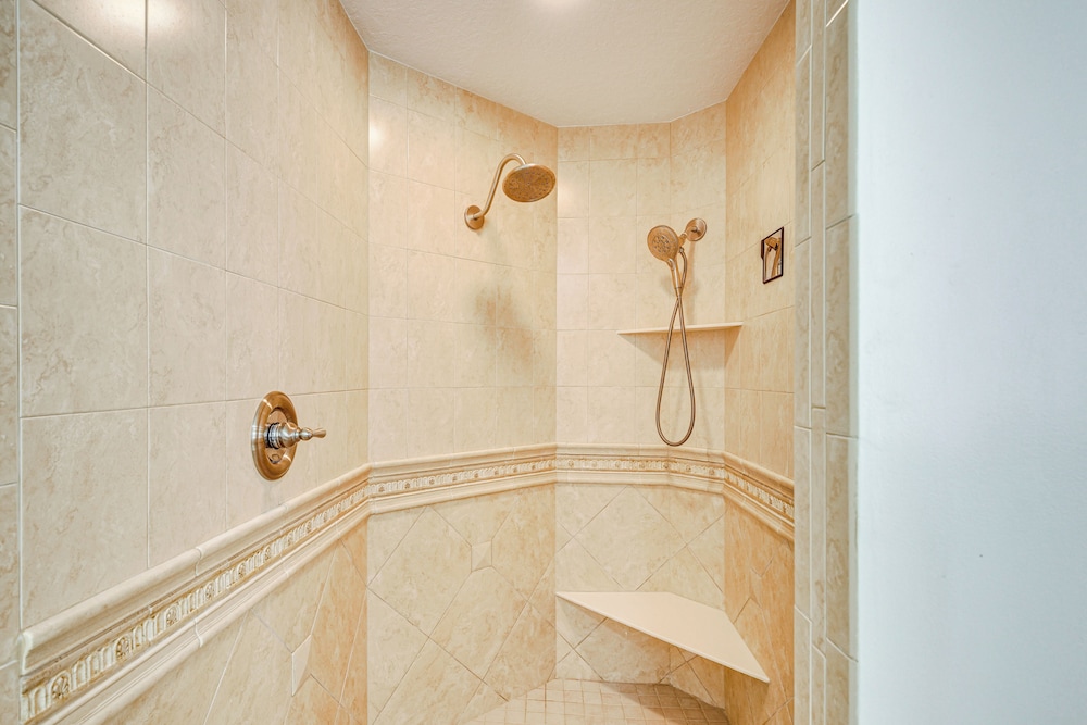 Direct Beach Access: NSB Condo w/ Community Perks