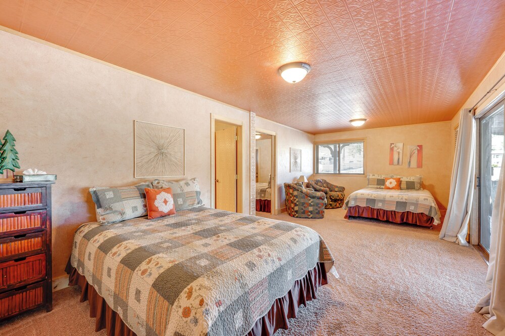 3 Mi to Rocky Mtn National Park: Estes Park Cabin!