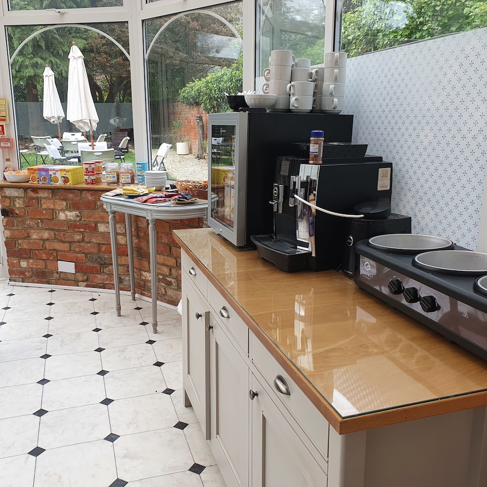 Oxford Vacations - St Margarets Hotel - Property Image 6