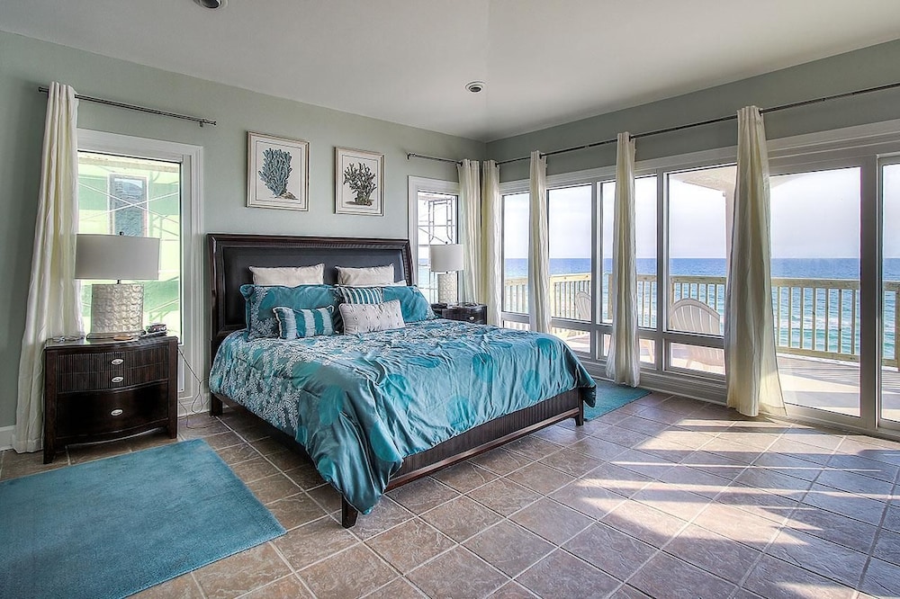 Vista Bella del Mar 5 Bedroom Holiday Home by Five Star Properties