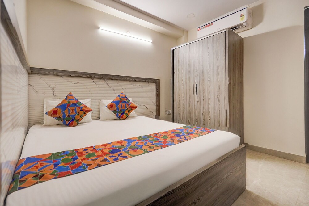 Fabhotel Amr Grand