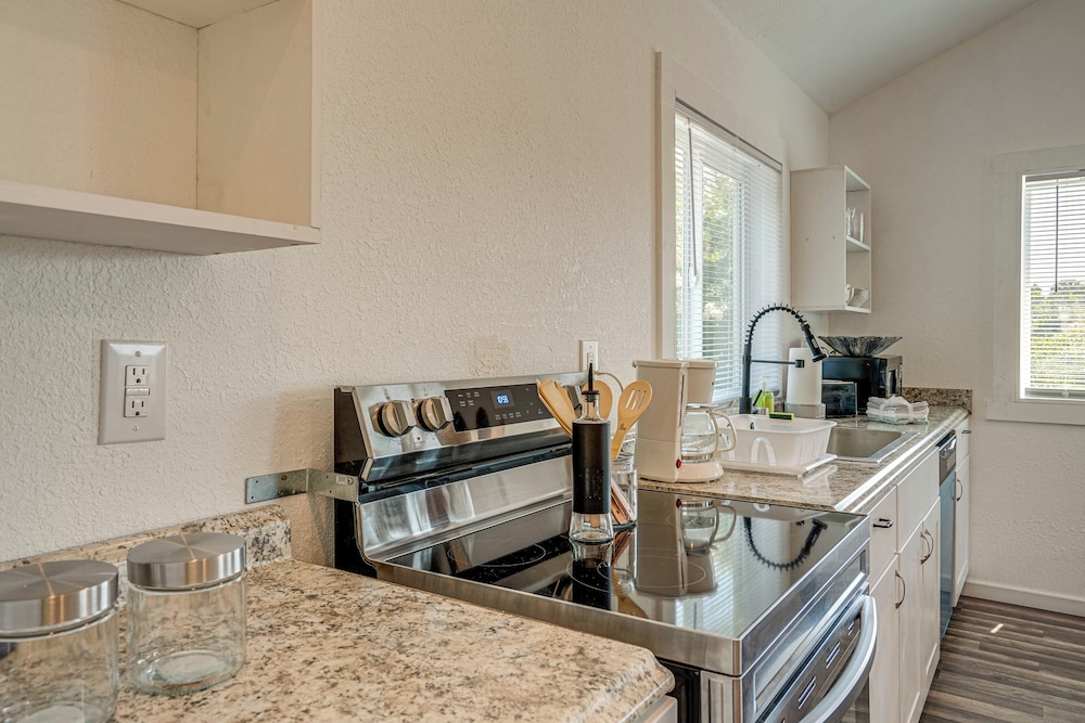 Quaint Concord Home w/ Covered Porch: Near Hiking