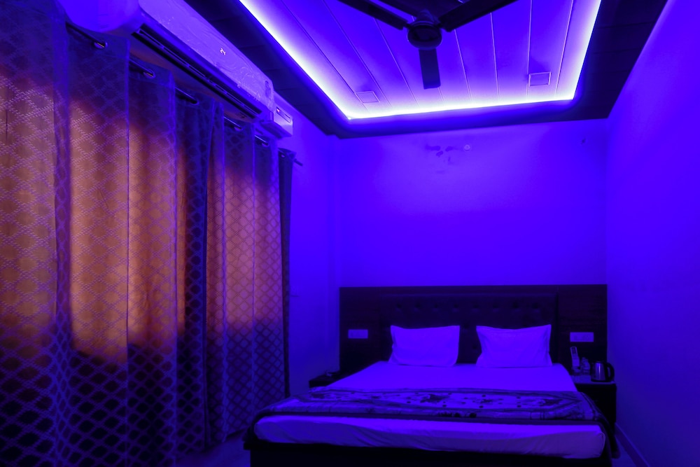 Hotel Saraswati Stay Dham