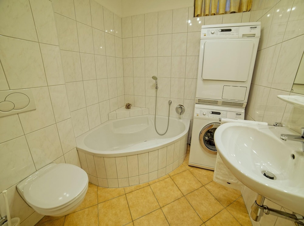 Holiday Home in Konigsleiten With Swimming Pool
