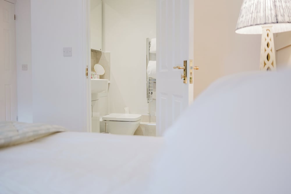 Stylish Retreat with Garden in Tetbury