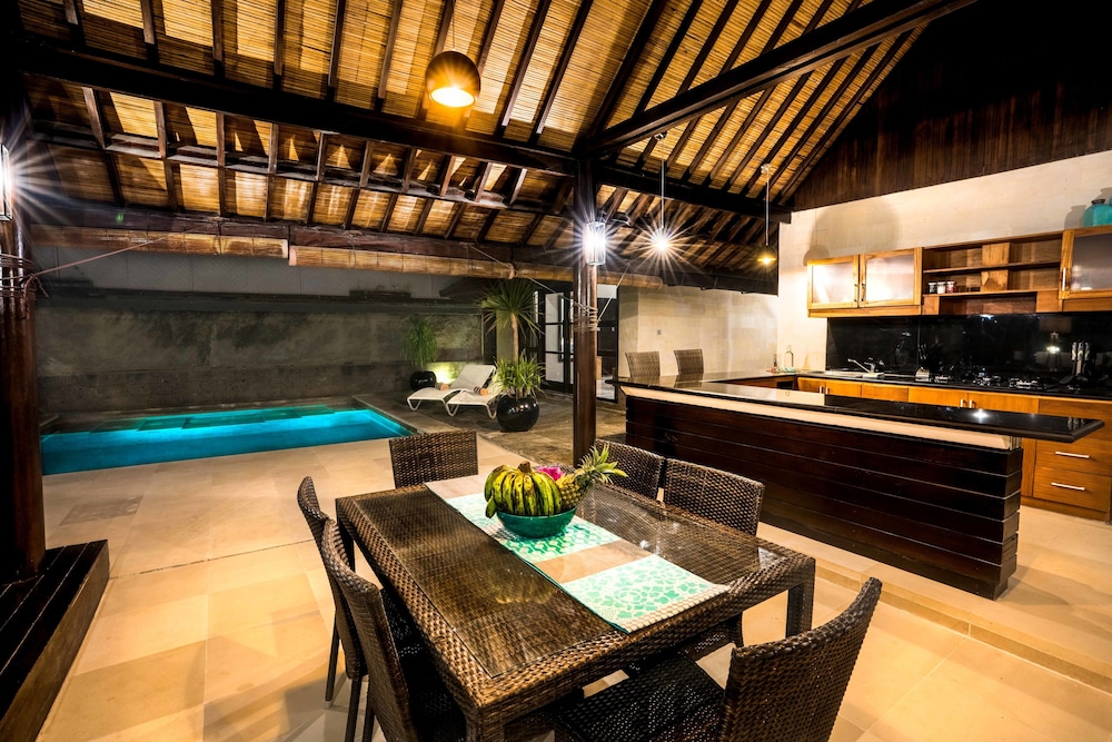 Gili Villas