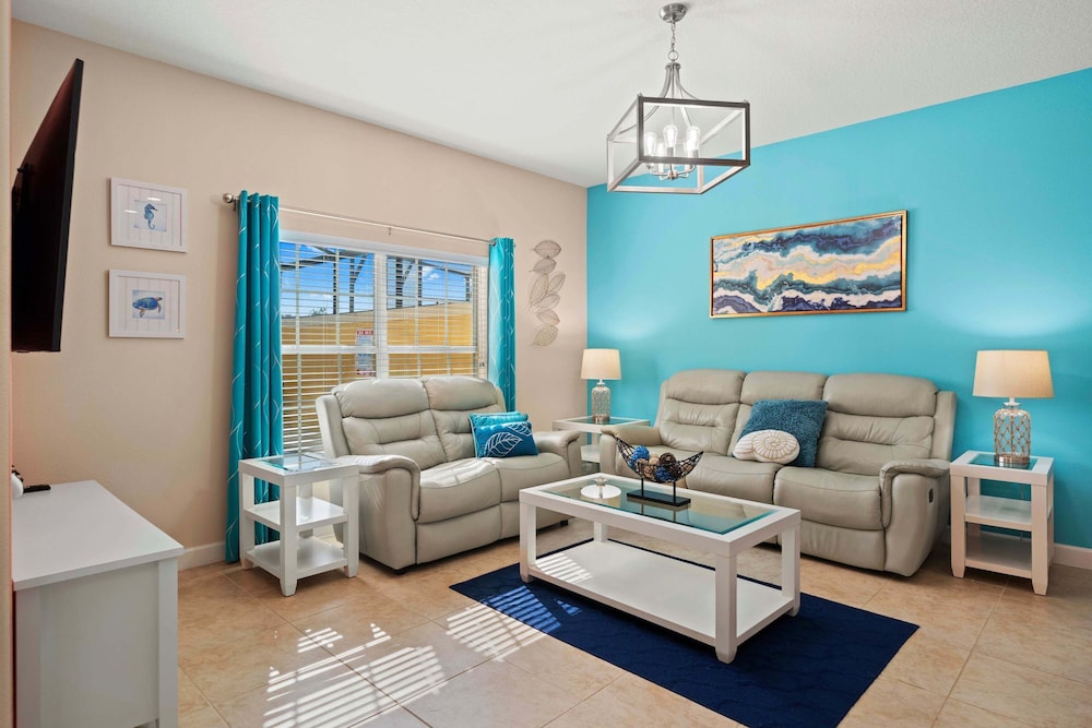 Welcome to Your Luxury Moana Villa