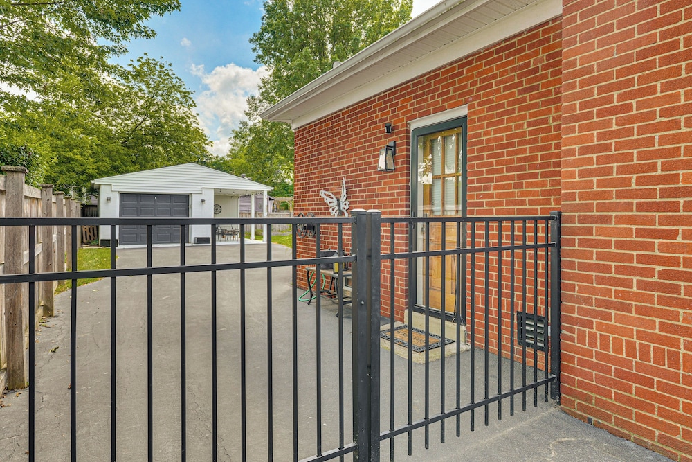 3 Mi to Ohio State: Updated Home w/ Yard!