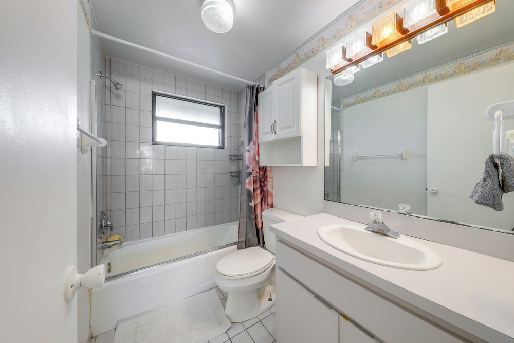 Half Mi to Marina: Apt w/ Pool Access in Key Largo