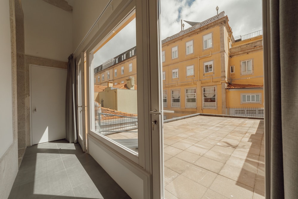 Heart OF Porto Apartment B Terrace by Vacationy