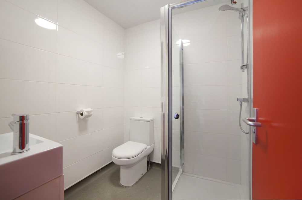 Sleeperdorm - Hostel