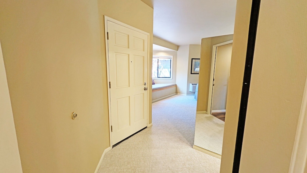 Mt Bachelor Village 331 2 Bedroom Condo