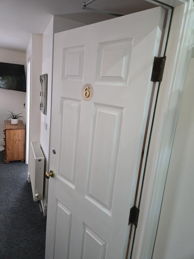 Q Accommodation