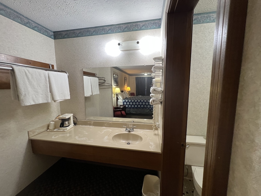 Americas Inn